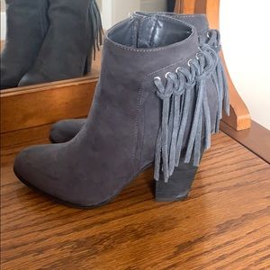 ‼️Grey Heeled Boots‼️